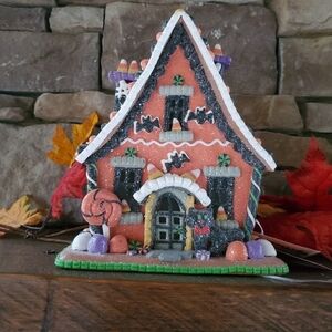 Halloween Gingerbread House Décor-NWT
